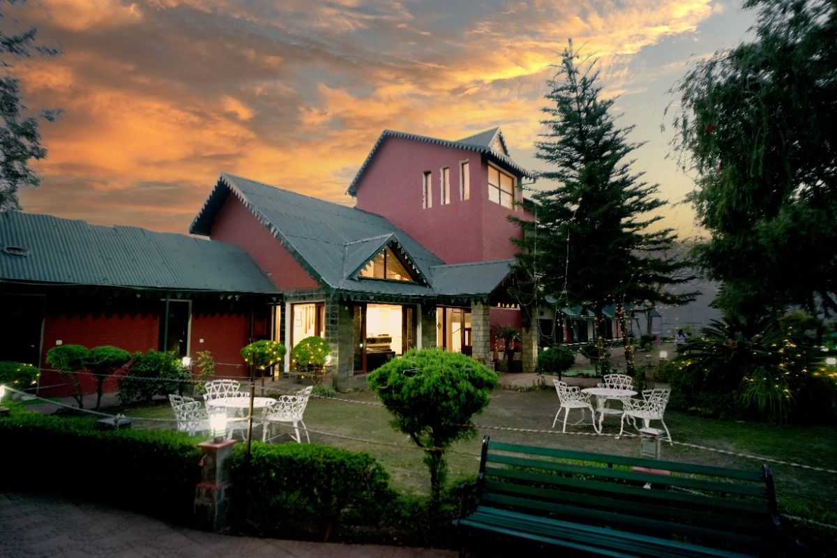 Marvel Hills Resort Kasauli exterior